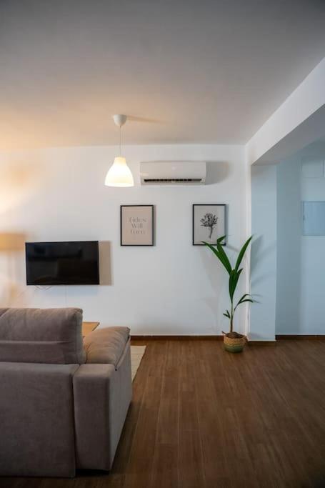 California Apartament Duenas Σεβίλλη Εξωτερικό φωτογραφία
